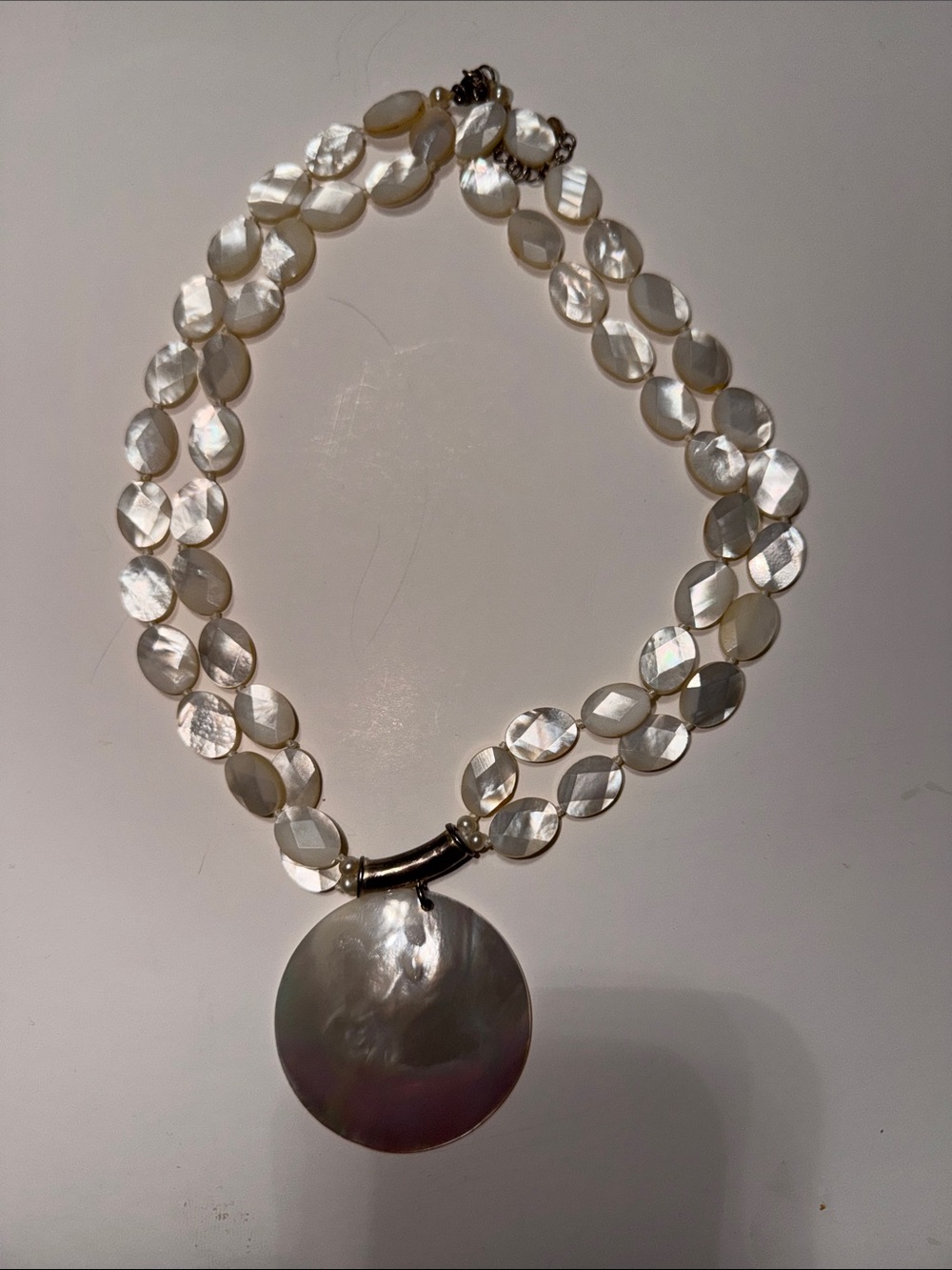 Double-Strand Mother-of-Pearl Pendant Necklace - Cream